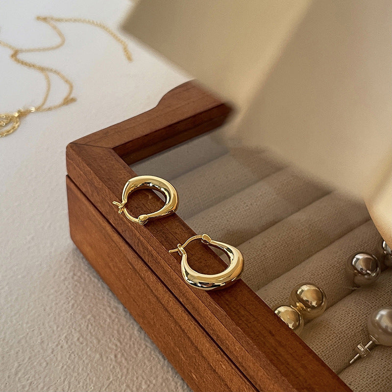 Hurmaava Koru jokaiseen tilaisuuteen