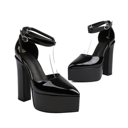 Klassiset Ortopediset Sandaalit Ajattomalla Tyylillä