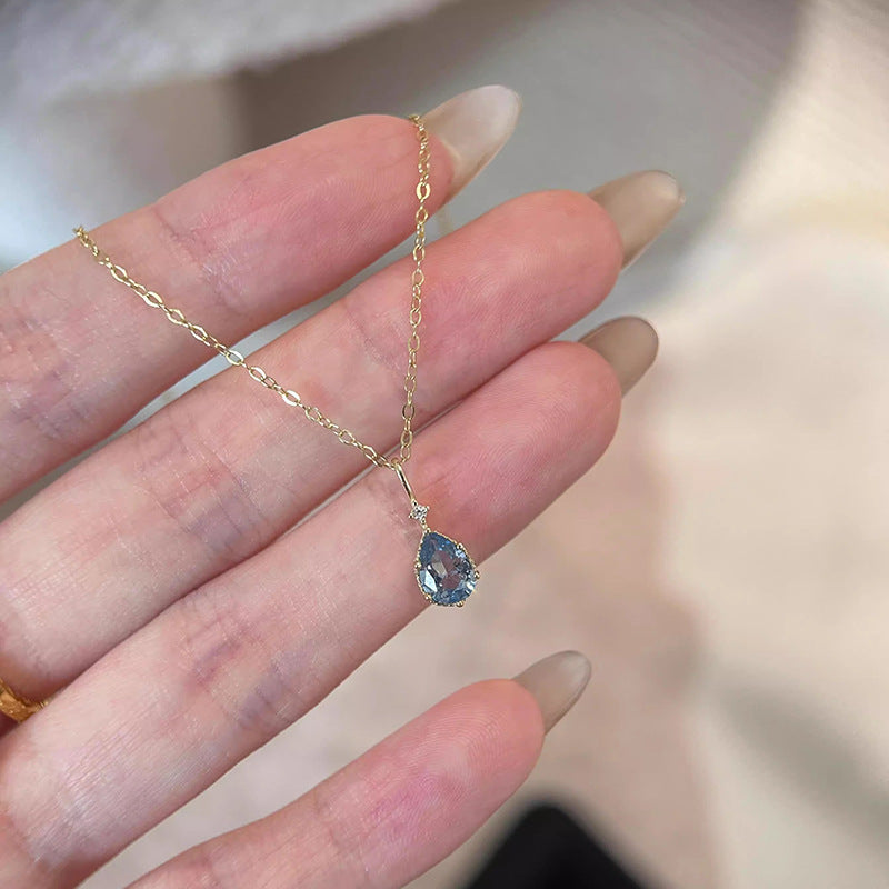 Hurmaava Kaulakoru jokaiseen tilaisuuteen