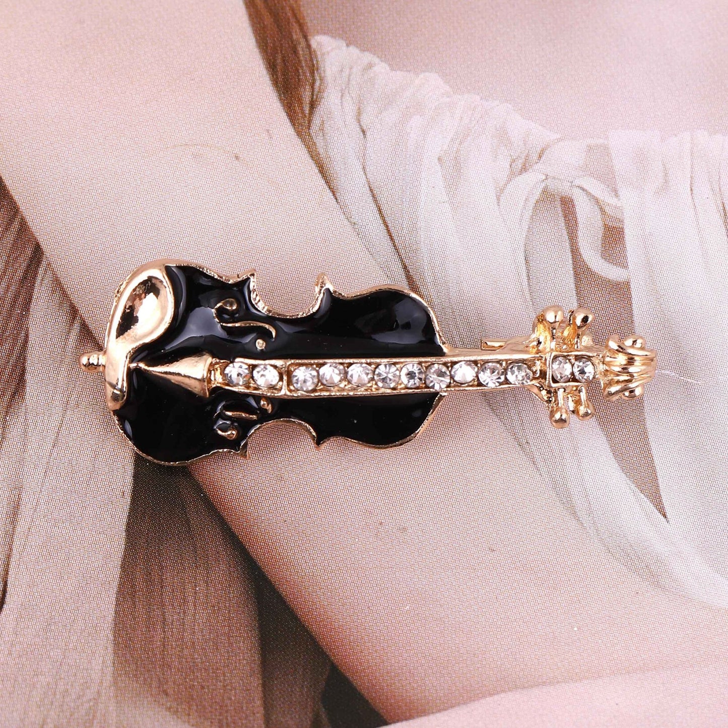 Hurmaava Koru jokaiseen tilaisuuteen