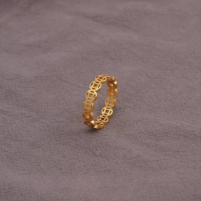 Hurmaava Sormus jokaiseen tilaisuuteen