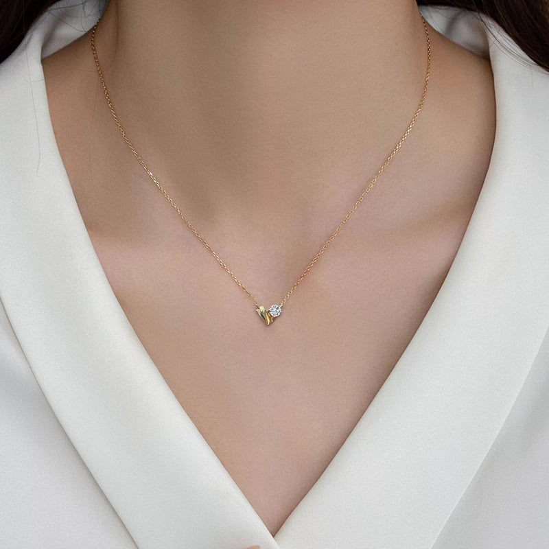 Klassinen Kaulakoru ajattomalla viehätyksellä