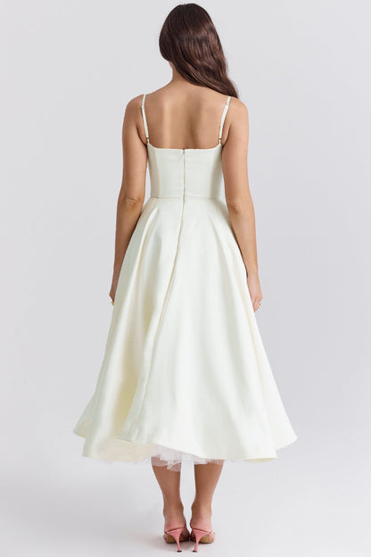 Classic Vintage & Enduringly Stylish Dress