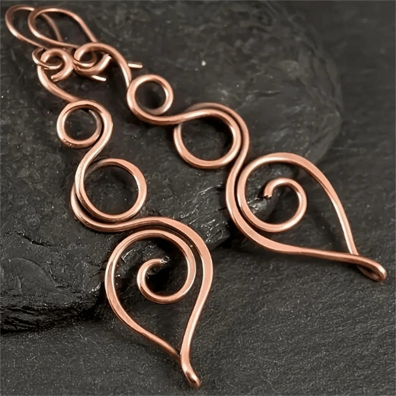 Kaunis Korvarengas ainutlaatuisella tyylillä