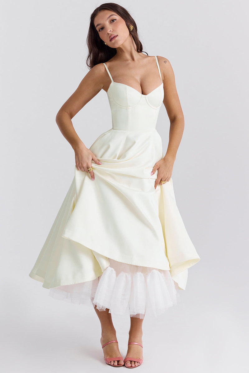 Classic Vintage & Enduringly Stylish Dress