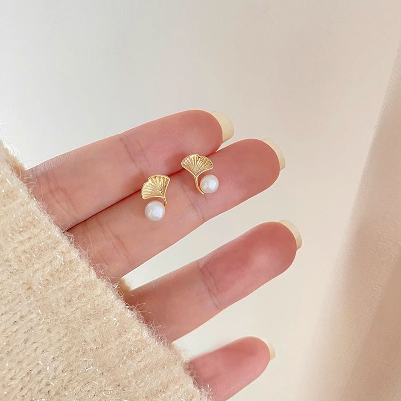 Herkkä käsityö Helmi Korvarengas