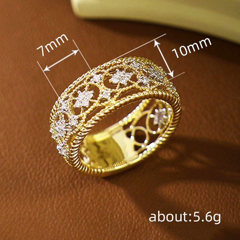 Kaunis Kulta Sormus ainutlaatuisella tyylillä