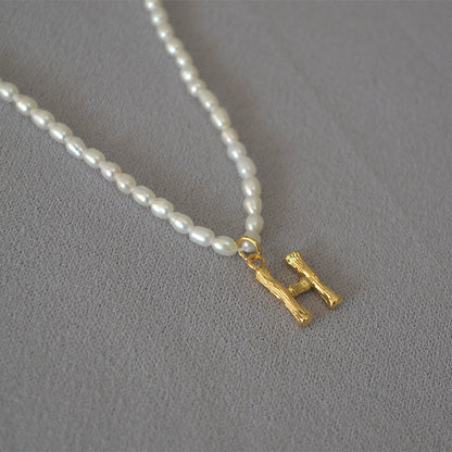 Hurmaava Helmi Kaulakoru jokaiseen tilaisuuteen