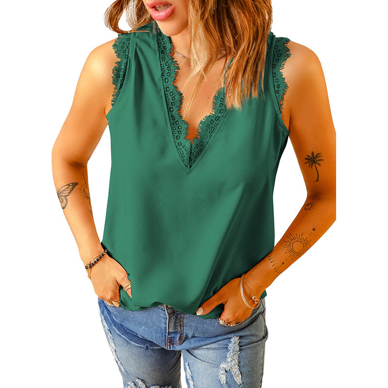 Well Tailored Blouse with a Graceful Silhouette