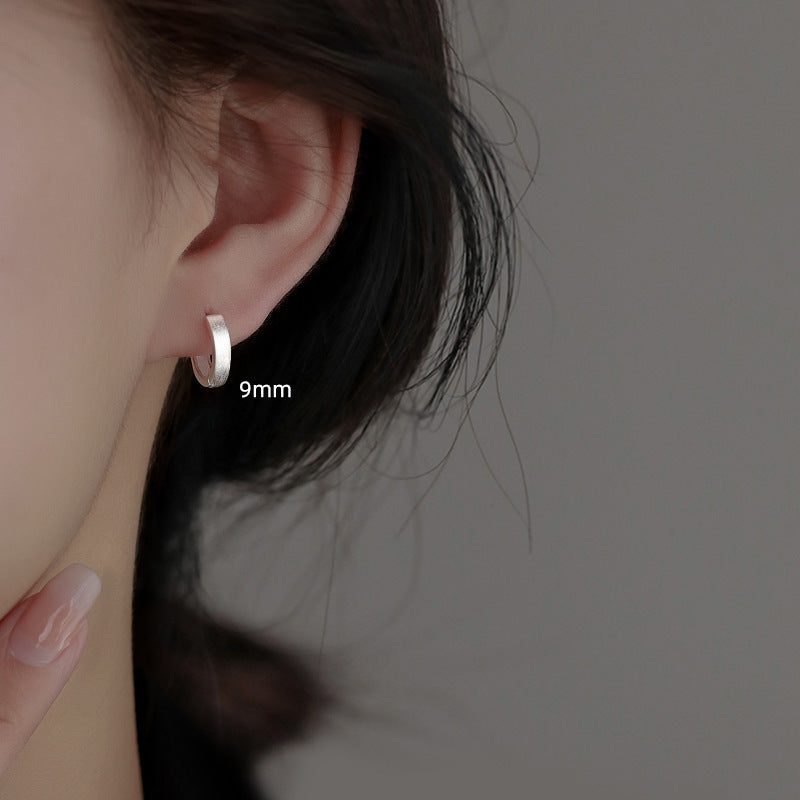 Klassinen Korvarengas ajattomalla viehätyksellä