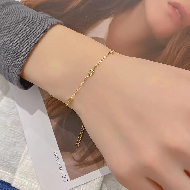 Kaunis Rannekoru ainutlaatuisella tyylillä