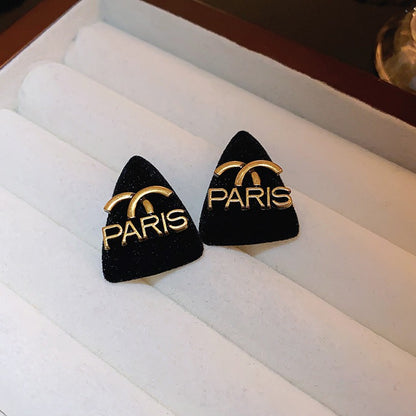 Hurmaava Korvarengas jokaiseen tilaisuuteen