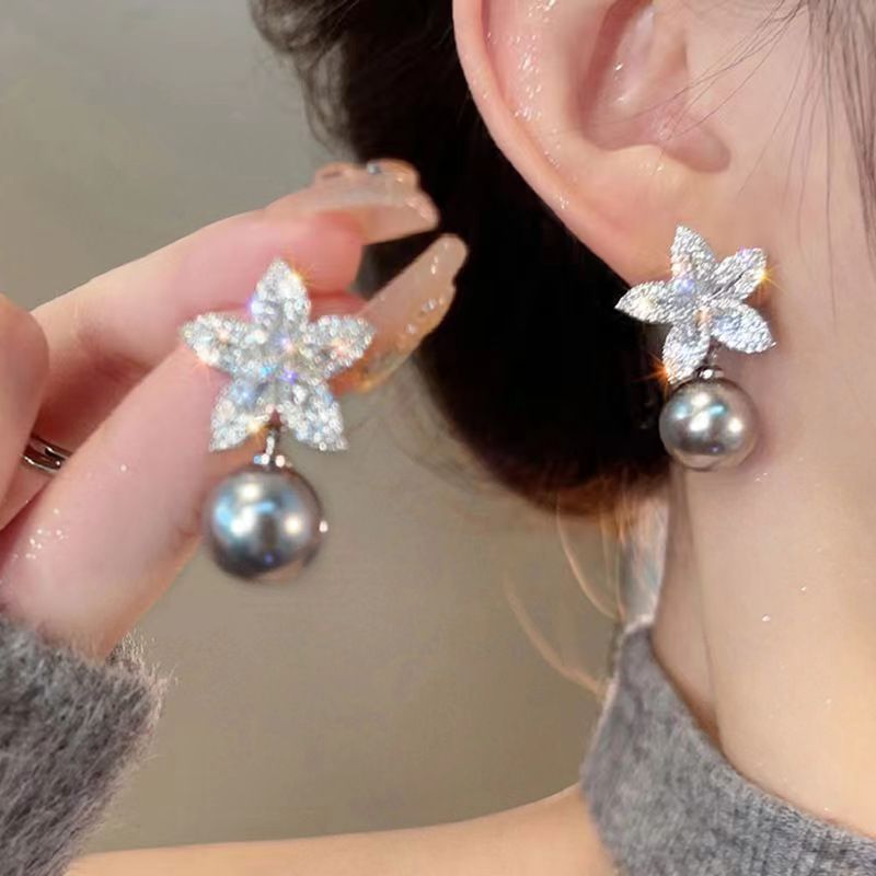 Elegantti Korvarengas jokaiseen tilaisuuteen