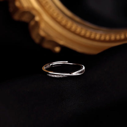 Kaunis Sormus ainutlaatuisella tyylillä