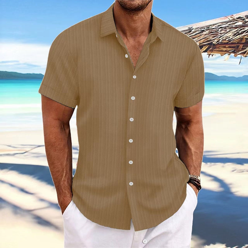 Well Tailored Shirt with a Graceful Silhouette