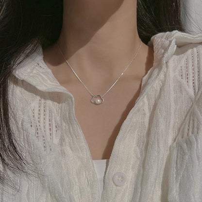 Romanttinen Helmi Kaulakoru erityisiin hetkiin