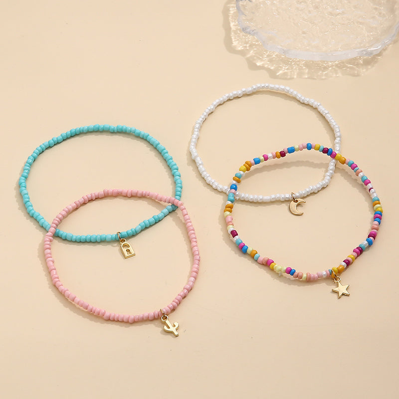 Kaunis Riipus ainutlaatuisella tyylillä