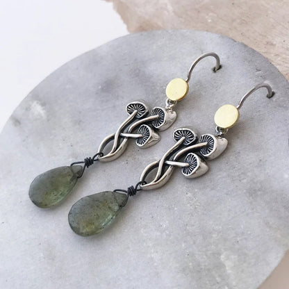 Kaunis Korvarengas ainutlaatuisella tyylillä