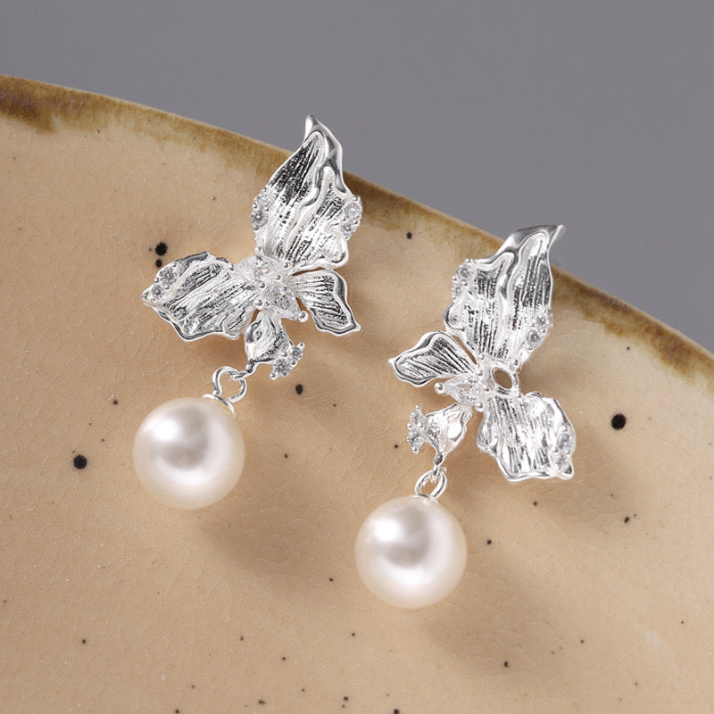 Romanttinen Helmi Korvarengas erityisiin hetkiin