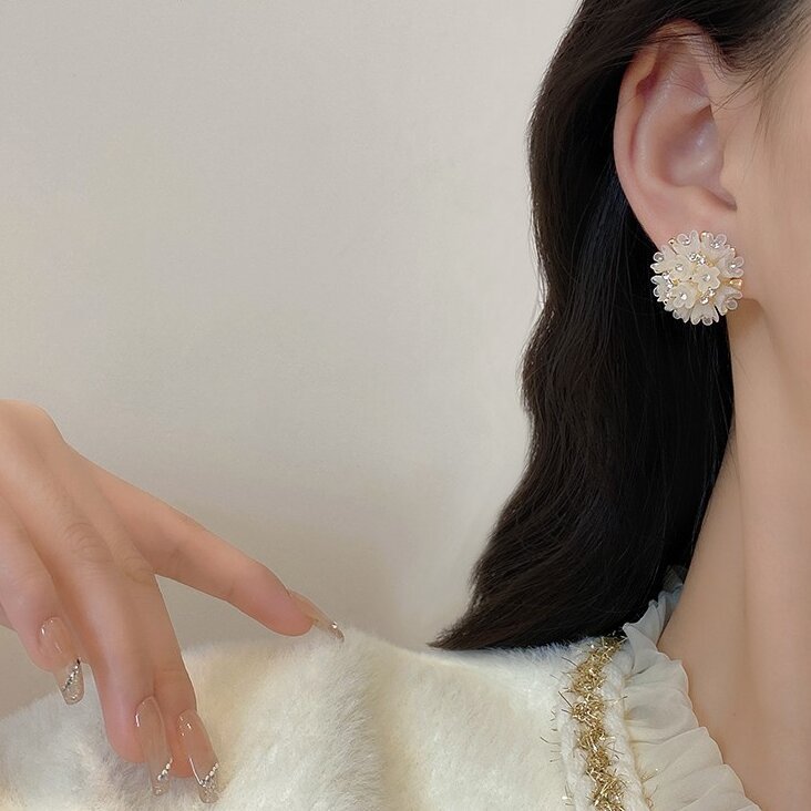 Herkkä käsityö Korvarengas