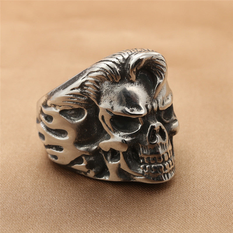 Elegantti Sormus jokaiseen tilaisuuteen