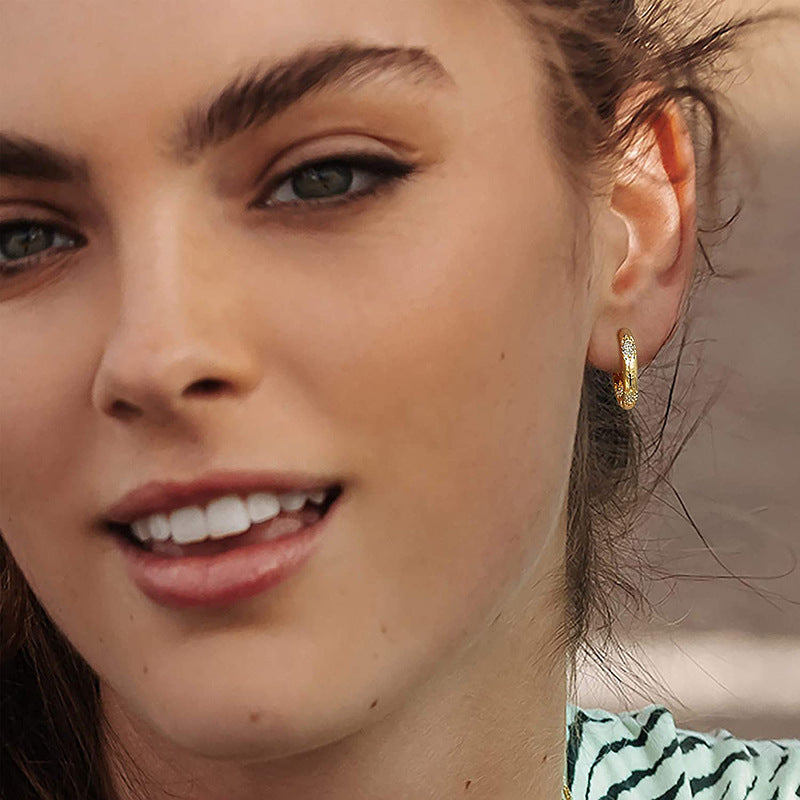 Klassinen Korvarengas ajattomalla viehätyksellä