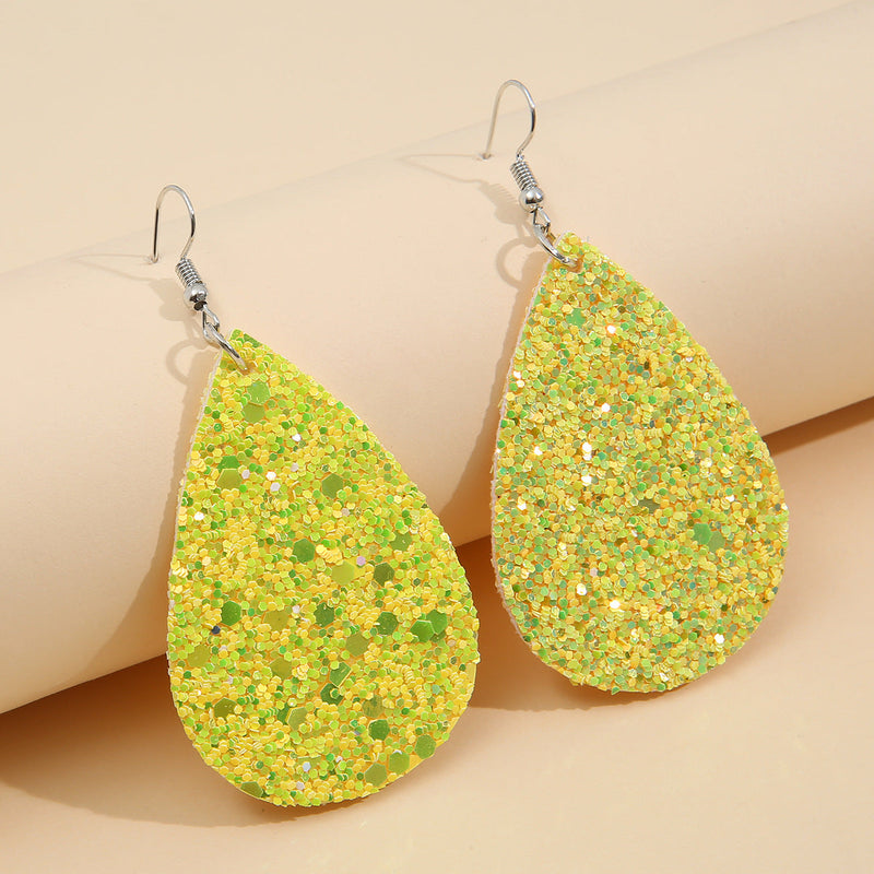 Kaunis Sormus ainutlaatuisella tyylillä