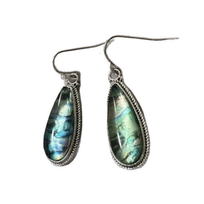 Kaunis Sormus ainutlaatuisella tyylillä