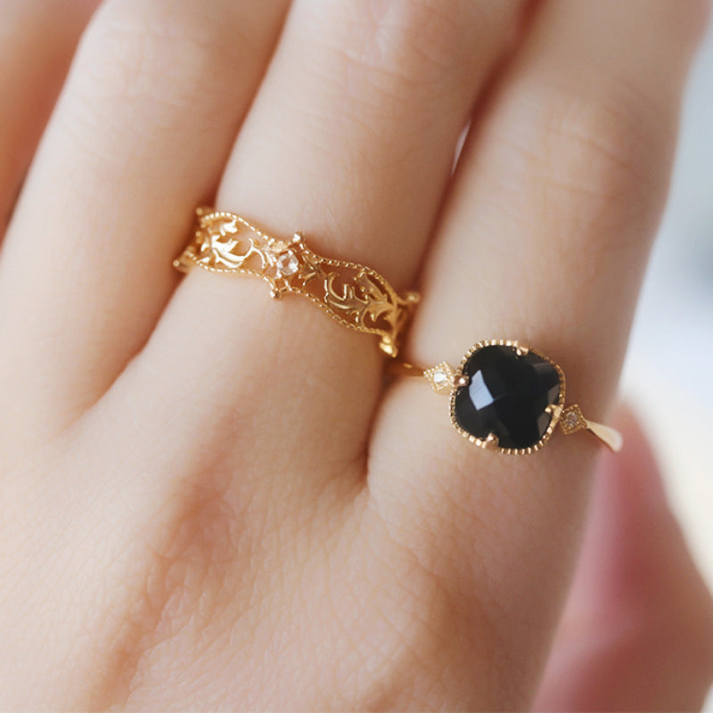 Elegantti Koru jokaiseen tilaisuuteen