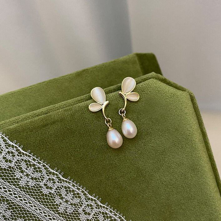 Romanttinen Helmi Korvarengas erityisiin hetkiin