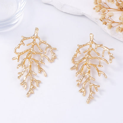 Klassinen Korvarengas ajattomalla viehätyksellä