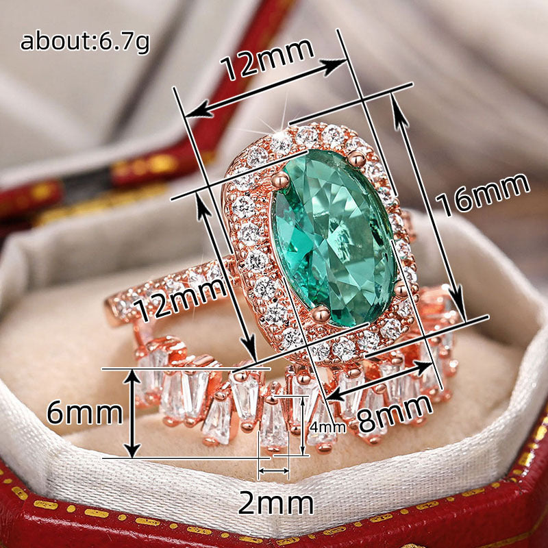 Klassinen Sormus ajattomalla viehätyksellä