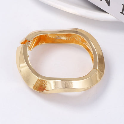 Käsintehty vintage Rannekoru