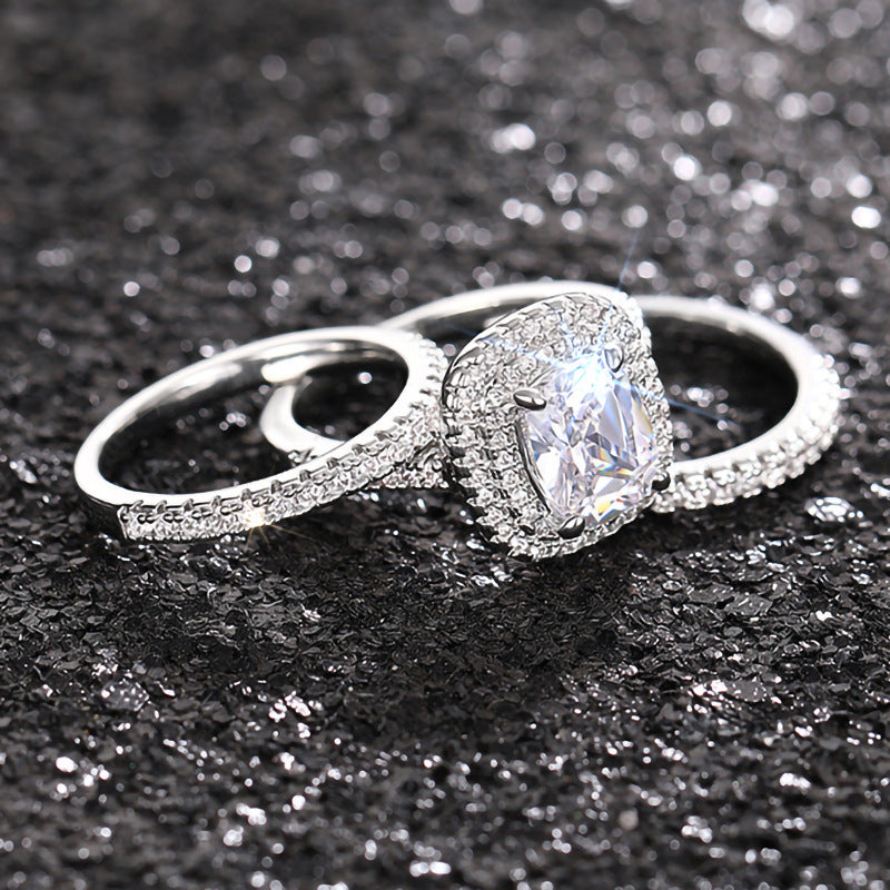 Klassinen Korusetti ajattomalla viehätyksellä