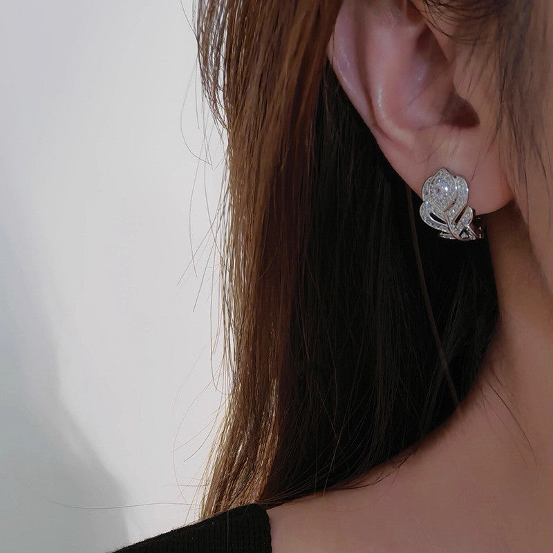 Elegantti Korvarengas jokaiseen tilaisuuteen