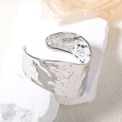 Herkkä käsityö Rannekoru