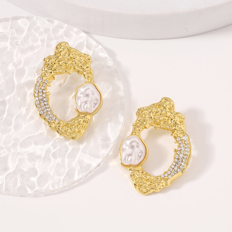 Elegantti Korvarengas jokaiseen tilaisuuteen