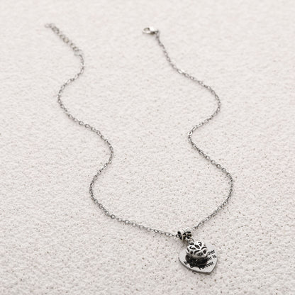 Klassinen Kaulakoru ajattomalla viehätyksellä