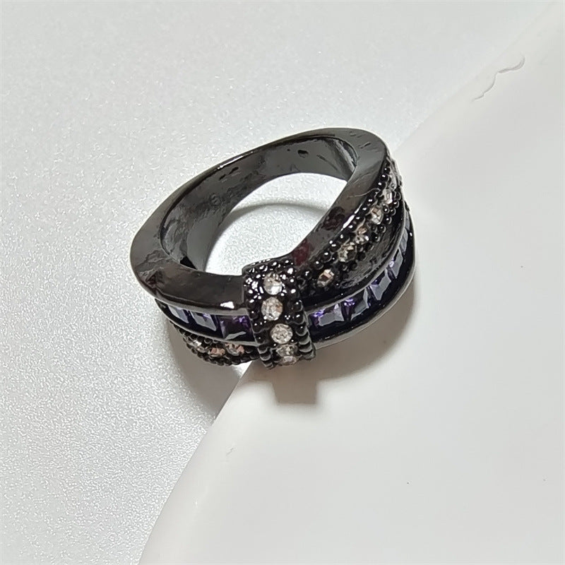 Hurmaava Sormus jokaiseen tilaisuuteen