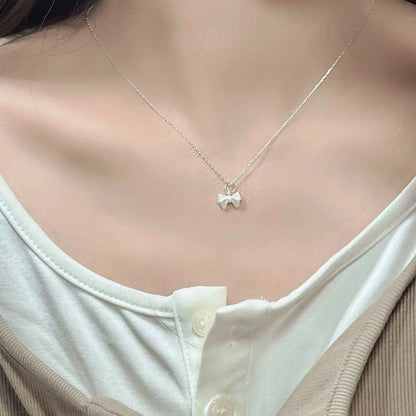 Klassinen Kaulakoru ajattomalla viehätyksellä