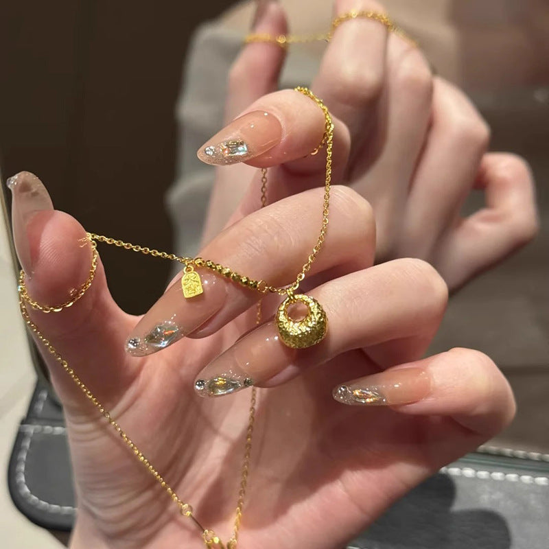 Elegantti Kaulakoru jokaiseen tilaisuuteen