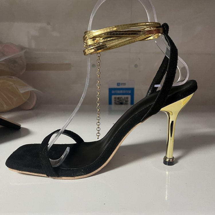 Klassiset Ortopediset Sandaalit Ajattomalla Tyylillä