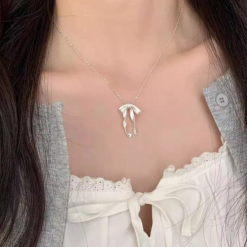 Elegantti Koru jokaiseen tilaisuuteen