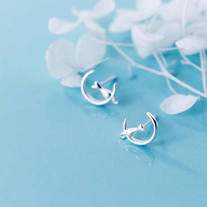 Kaunis Korvarengas ainutlaatuisella tyylillä