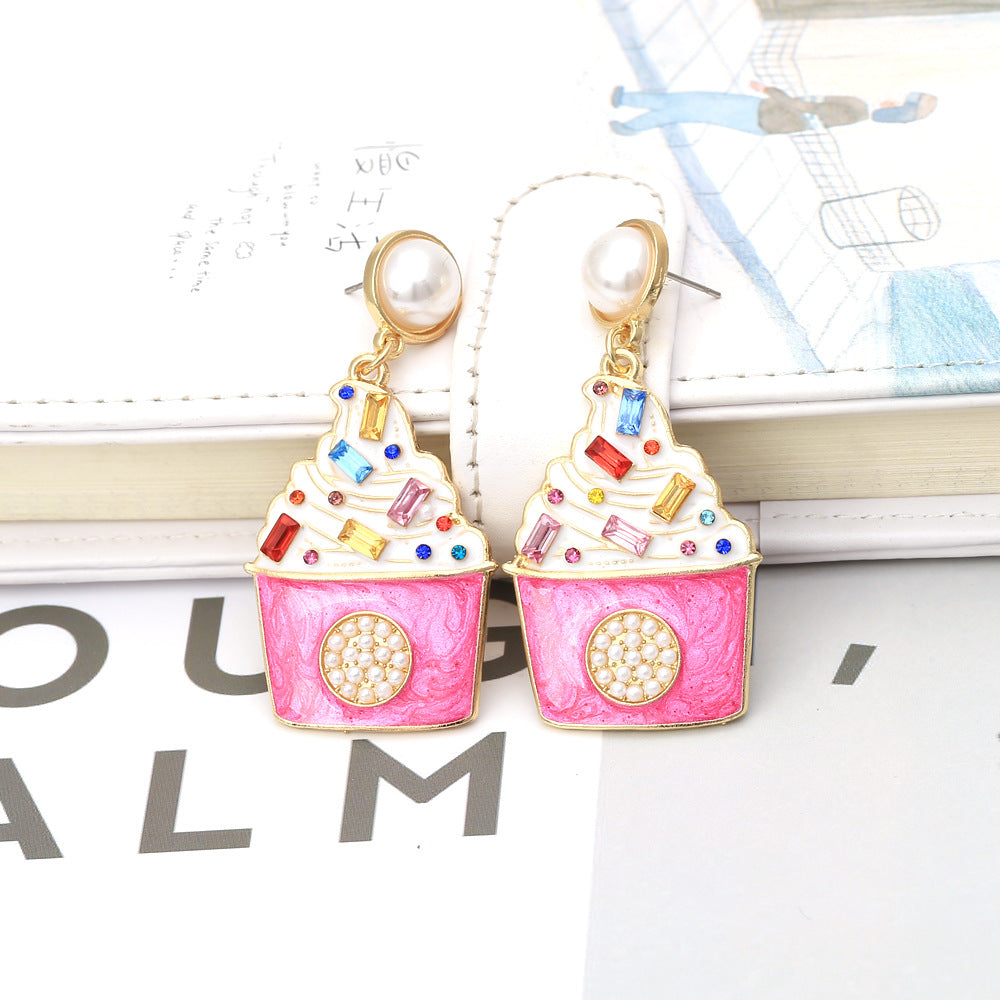 Hurmaava Helmi Korvarengas jokaiseen tilaisuuteen