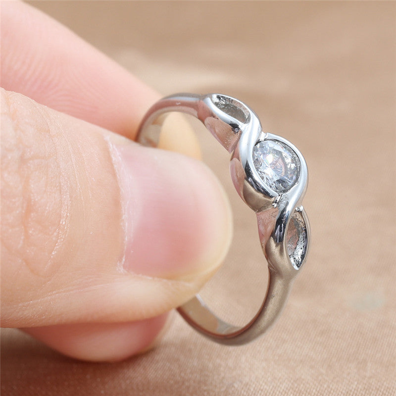 Romanttinen Sormus erityisiin hetkiin