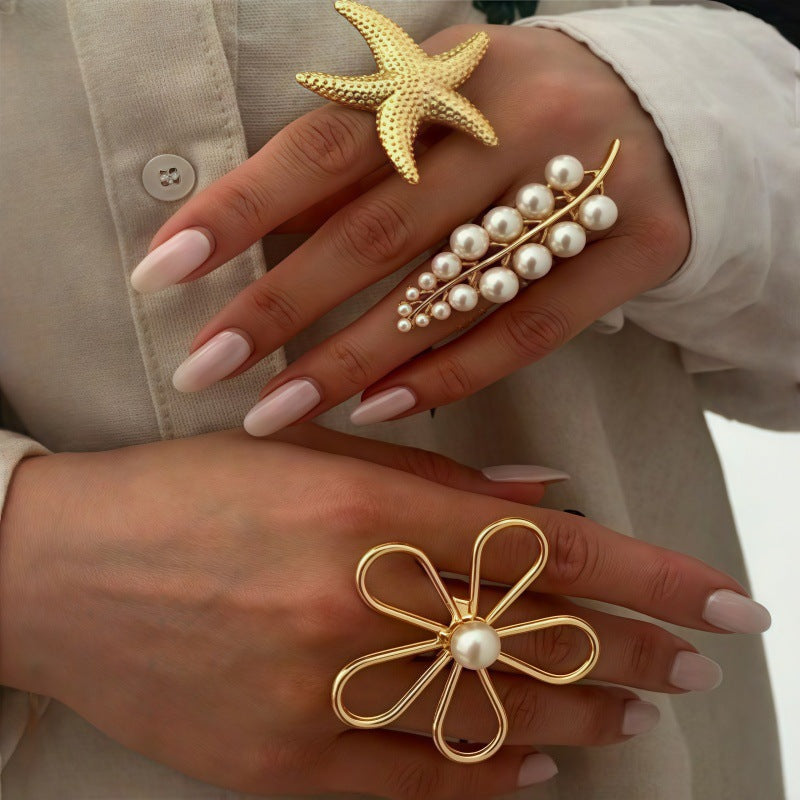 Klassinen Sormus ajattomalla viehätyksellä