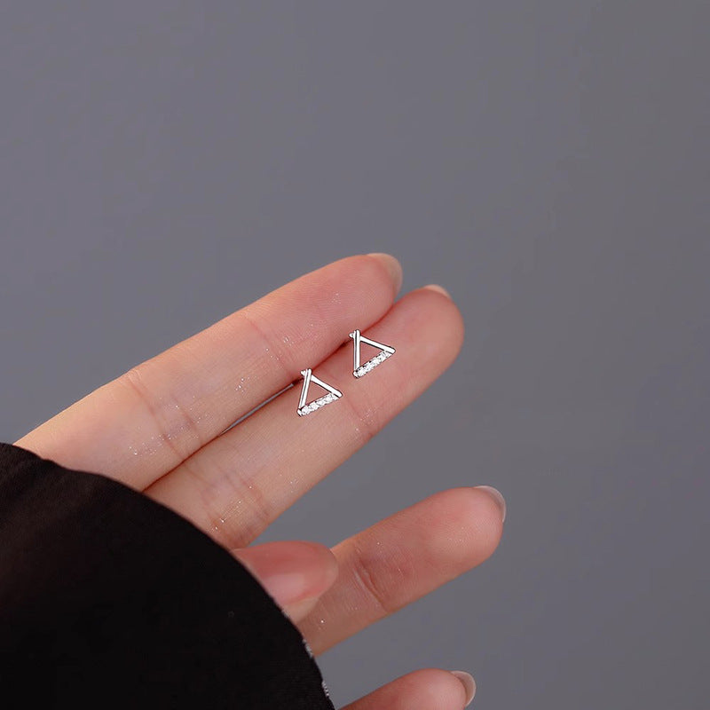 Herkkä käsityö Korvarengas