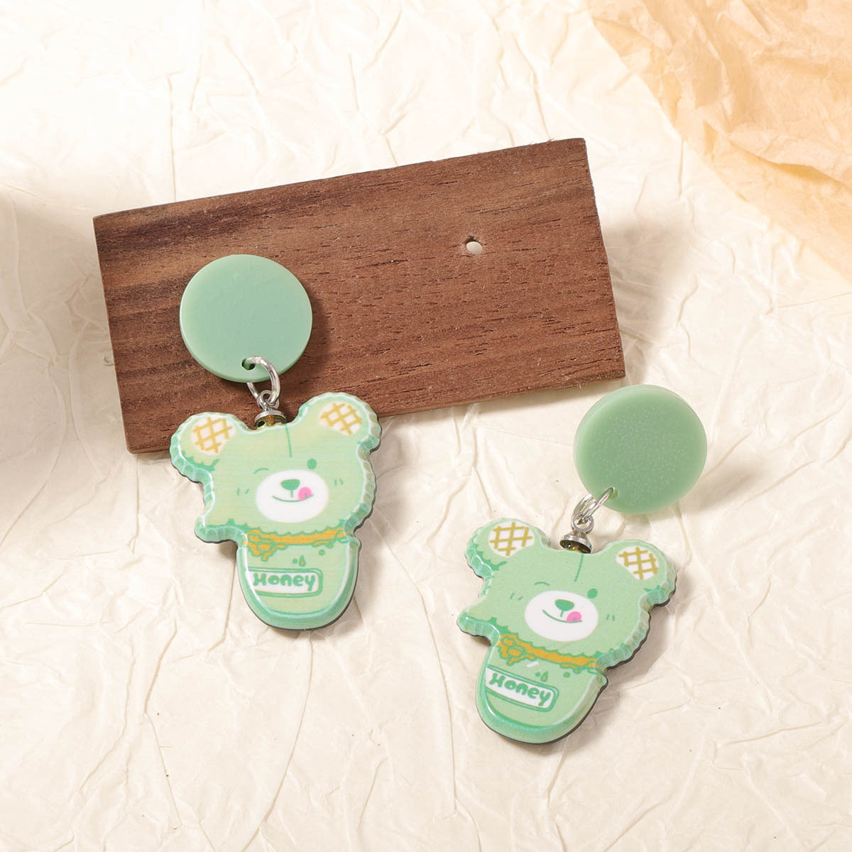 Hurmaava Helmi Korvarengas jokaiseen tilaisuuteen