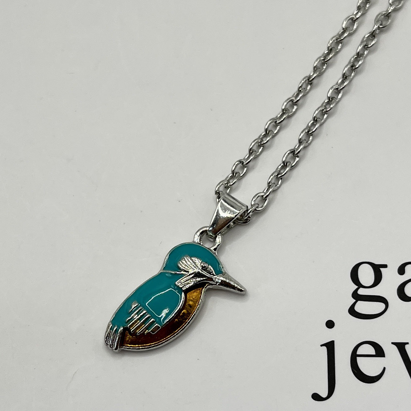 Romanttinen Hopea Kaulakoru erityisiin hetkiin